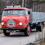 Wilke  Wilke vm. 1964. Wilken tekniikka moottori, voimaansiirto ja runko on Volvo 485:sta ja sitä valmistettiin Suomessa vuosina 1959-1964 Teijon tehtaalla. Wiiman Linja-autotehdas valmisti ohjaamot, lavat ja kuormakorit. : 2016, Fujifilm XT-1, Loska-ajo, Ruovesi, Vetku, historia, kokoontuminen, kokoontumisajo, kuorma-auto, syksy, veteraaniauto