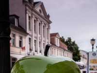 Apple  Big, green apple on Brandenburger Strasse : 2016, Brandenburg, DEU, Fujifilm, Germany, Potsdam, digital image, historia, history, kaupunki, kesäloma, matka, summer holiday, town, travel