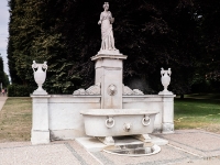 Bath tub  Nice bath tub in the park, not very private though. : 2016, Brandenburg, DEU, Fujifilm, Germany, Kiewitt, Potsdam, digital image, historia, history, kaupunki, kesäloma, matka, summer holiday, town, travel