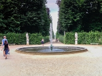 Hauptallee  A fountain surrounded by sculptures on Hauptallee. : 2016, Fujifilm, Potsdam, Sanssouci, digital image, historia, history, kesäloma, matka, summer holiday, travel