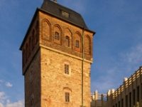 Roter Turm  The Red Tower is the oldest preserved landmark of the city of Chemnitz. It was built around the end of the 12th century. At first it was used as a residential tower and for self-fortification, later it was part of the city fortification. The name of the tower is owed to the red paint of the brick storey built in the middle of the 16th century and its former red roofing with tiles. Up until about 1900, the tower and its annex were used as a prison. The Red Tower turned this function around in the early 19th century before its demolition to become part of the expanding city defences of Chemnitz. : 2016, Chemniz, Germany, Karl-Marx-Stadt, LG, LG G3, Saksa, kesäloma, matka, mobile phone, phone image, summer holiday, travel