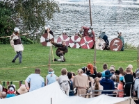 Viking invasion  The Vikings attack local village : 2016, Fujifilm XT-1, Hämeenlinna, Medieval fair, esitys, historia, history, keskiaikamarkkinat, markkina, medieval, show, tapahtuma, viikinki