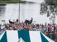 Viking invasion  The Vikings attack local village : 2016, Fujifilm XT-1, Hämeenlinna, Medieval fair, esitys, historia, history, keskiaikamarkkinat, markkina, medieval, show, tapahtuma, viikinki