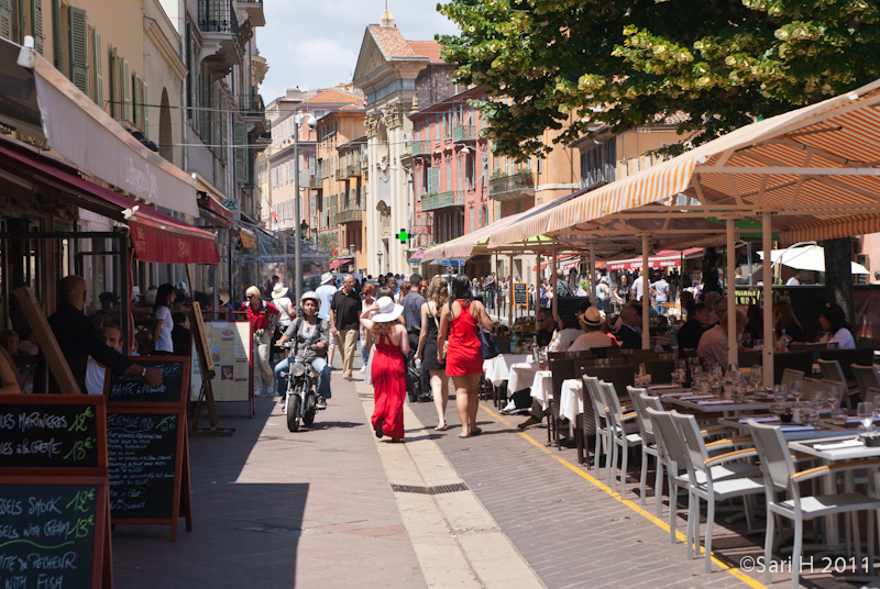 nizza-23.jpg - Cours Saleya, street market and coffee shops