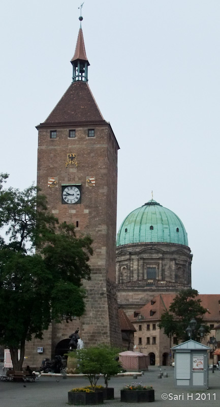 nurmberg-48.jpg - Weißer Turm, built approximately in 1250 and is among the few remaining parts of the old city fortifications.