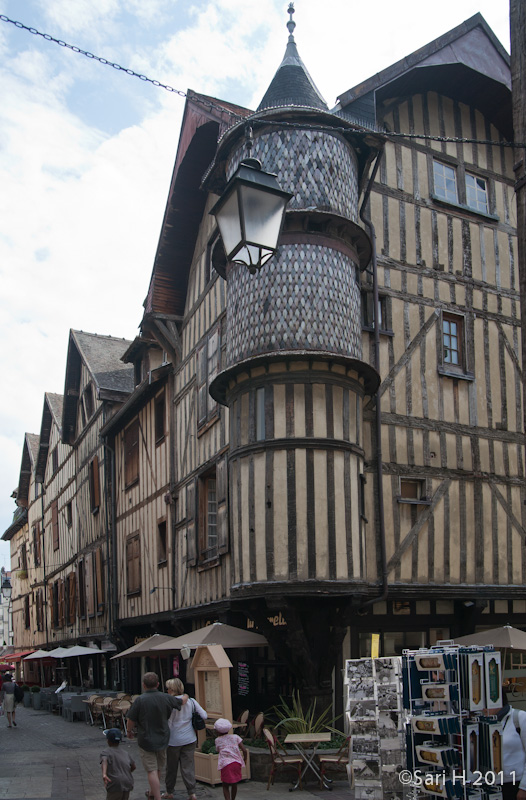troyes-19.jpg - Troyes half-timbered houses