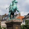 The equestrian statue of Absalon was designed by Vilhelm Bissen. It depicts Absalon as a military commander, mounted on a rearing hurse, wearing a mail, holding an ax in his right hand, and looking towards Christiansborg Palace on Slotsholmen where he built his castle in 1167. The statue stands on a high plinth which was designed by Martin Nyrop.