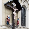 The Parish Church of St Egyd, built in 1692, was given its onion-shaped bell towers in the early 18C and Neo-Baroque façade in 1893. The vast and richly decorated interior is also magnificently furnished. The vault was painted by Joseph Mölck, and the choir by Joseph Fromiller. For three centuries, tombstones have testified to this church's importance, such as the tomb of the American writer Julian Green (1900-1998), a member of the French Academy.