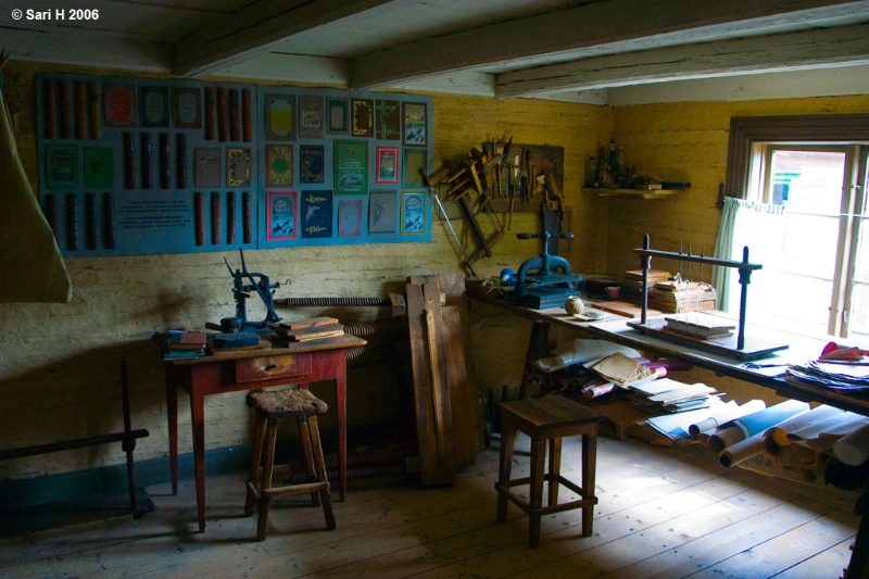 9274.jpg - Bookbinder's work room