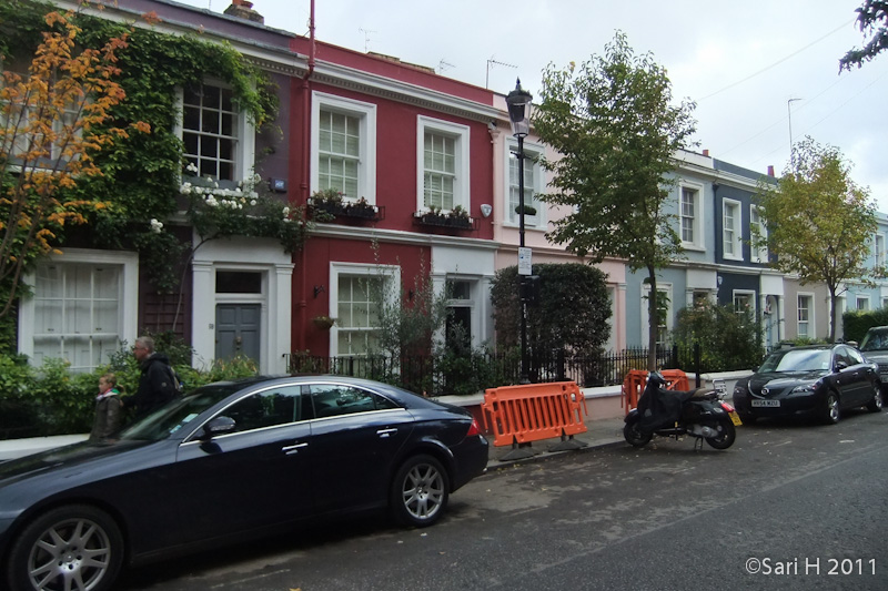 DSCF2823.jpg - Portobello road, colourful houses