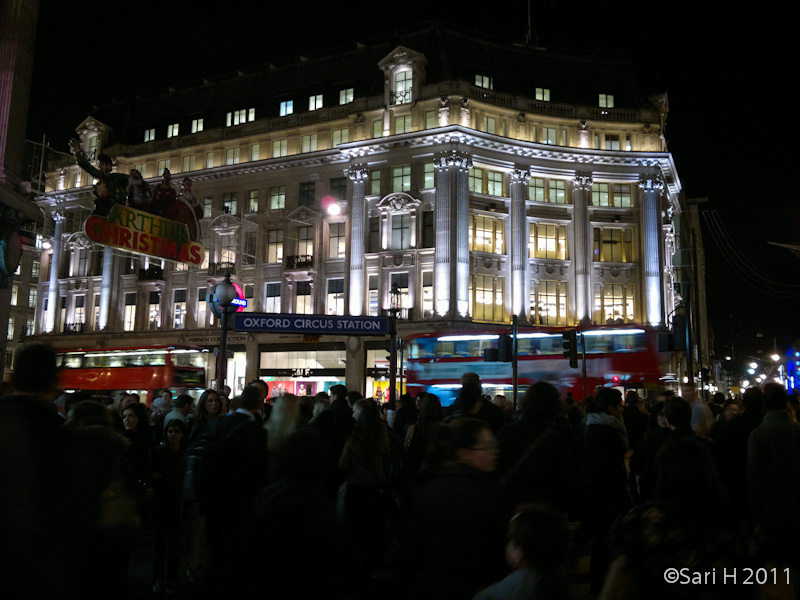 31102011735.jpg - Oxford Street/Regent Street