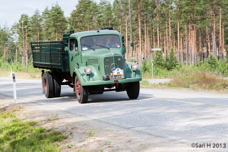 Mercedes-Benz L312