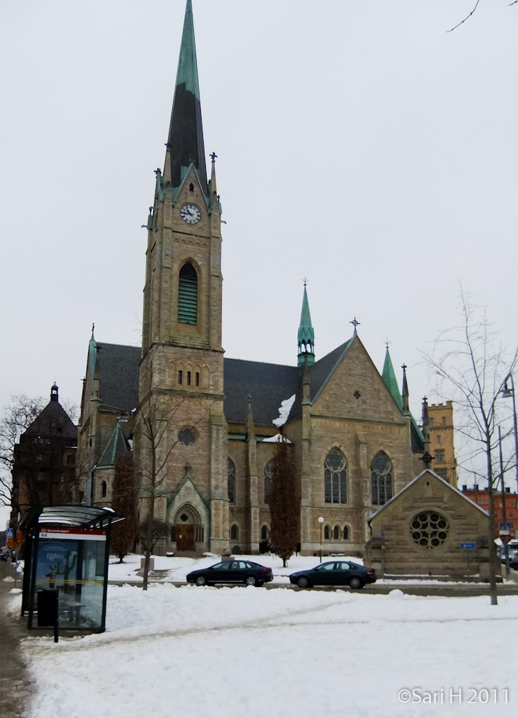 02_2011_oscarskyrkan.jpg - Oscarskyrkan, built 1897-1903, designed by Gustaf Hermansson. Neogothic interior, famous for Vigeland's glass paintings from 1920's.