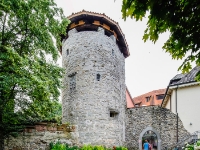 Höllturm  Northeastern cornerstone of the former city fortification was the Höllturm. The massive round tower was one of four. A crenellated platform forms the top. It is covered with a low tent-roof, which, if it were on fire, could be dropped. The door, halfway up to the top, is the original entrance to the upper storeys, and was once accessible by a wooden staircase. : 2016, Baden-Württemberg, DE, Fujifilm XT-1, Germany, Radolfzell am Bodensee, kaupunki, kesäloma, matka, summer holiday, town, travel