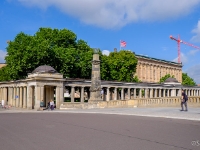 Alte Nationalgalerie  Friedrich August Stüler began working on a design for the building in 1863, based on a sketch by King Frederick William IV of Prussia.[2] Two years and two failed plans later, his third proposal was finally accepted. Stüler died before planning was completed and Carl Busse handled the remaining details in 1865. In 1866, by order of the king and his cabinet, the Kommission für den Bau der Nationalgalerie (Commission for the construction of the national gallery) was created. Ground was broken in 1867 under the supervision of Heinrich Strack. In 1872 the structure was completed and interior work began. The opening took place on March 22, 1876 in the presence of the Kaiser. : 2016, Berliini, Berlin, Fujifilm, digital image, kaupunki, kesäloma, summer holiday, town