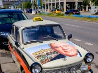 Gorbi Mobil  Trabant offering tours around Berlin, with a painting of the last Soviet Union leader Michael Gorbatchov : 2016, Berliini, Berlin, Fujifilm, digital image, kaupunki, kesäloma, summer holiday, town