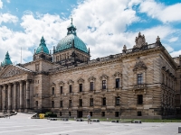 Bundesverwaltungsgericht  Federal Administrative Court, the building  was designed by Ludwig Hoffmann and Peter Dybwad, and construction was completed in 1895. It is designed in the Italian renaissance style and features two large courtyards, a central cupola and a large portico at the entrance. The rich decorative gable and sculptures are by Otto Lessing. After the reunification, the former Reichsgericht building was renovated and became the seat of the Bundesverwaltungsgericht (Federal Administrative Court). : 2016, DEU, Fujifilm, Germany, LG G3, Leipzig, Sachsen, Saksa, digital image, historia, history, kaupunki, kesäloma, lLeipzig, matka, phone image, summer holiday, town, travel