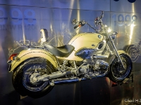 BMW R 1200 C  BMW R 1200 C, 1997-2004. The BMW Cruiser, unique looking. : 2016, BMW, BMW Museum, BMW Welt, Fujifilm, LG G3, Munich, München, car, digital image, historia, history, kesäloma, matka, motorbike, phone image, summer holiday, travel