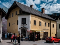 Alte post  Couldn't find any info regarding of this, but it's a nice-looking house anyway. : 2016, AUT, Austria, Fujifilm, Hallstatt, Itävalta, LG G3, Oberösterreich, UNESCO, digital image, historia, history, kaupunki, kesäloma, phone image, summer holiday, town