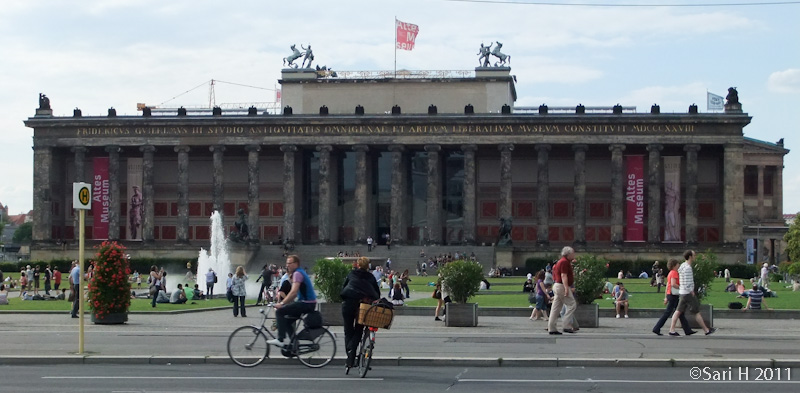 berlin-7.jpg - The Altes Museum, is one of several internationally renowned museums on Museum Island in Berlin, Germany. Since restoration work in 1966, it houses the Antikensammlung (antique collection) of the Berlin State Museums. The museum was built between 1823 and 1830 by the architect Karl Friedrich Schinkel in the neoclassical style to house the Prussian royal family's art collection. The historic, protected building counts among the most distinguished in neoclassicism and is a high point of Schinkel's career. Until 1845, it was called the Königliches Museum (Royal Museum). Along with the other museums and historic buildings on Museum Island, the Altes Museum was designated an UNESCO World Heritage Site in 1999.