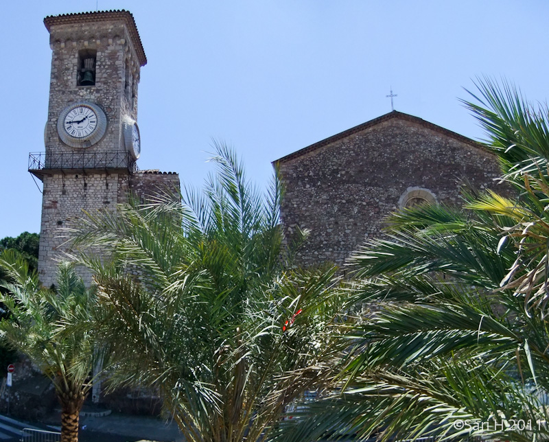 cannes-9.jpg - Eglise Notre-Dame de l'Esperance in the Old part of the town of Cannes was completed in 1648.