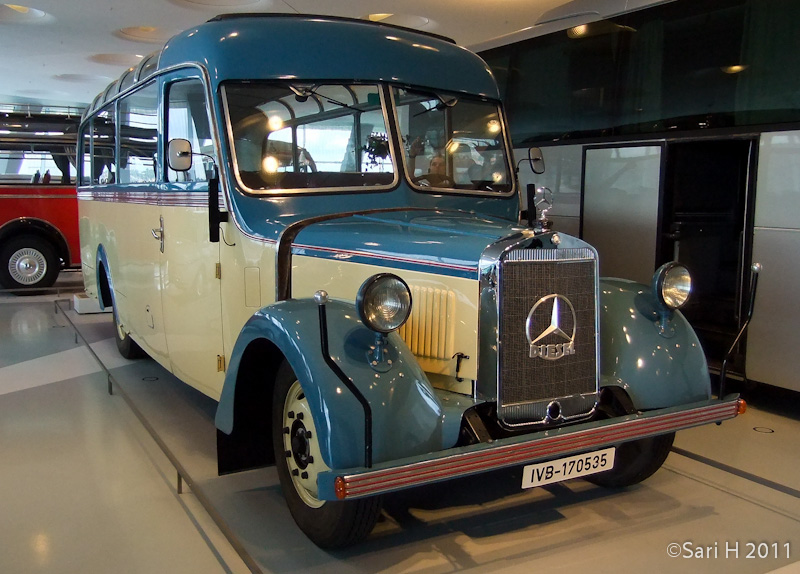 merc_museum-17.jpg - 1940 Mercedes-Benz O 2600 Allwetter-Reiseomnibus. The bus seated 20 to 30 passengers and had 70hp.