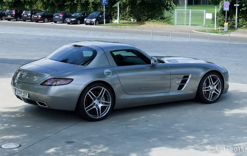 merc_museum-2.jpg - Mercedes-Benz SLS AMG "Gullwing"