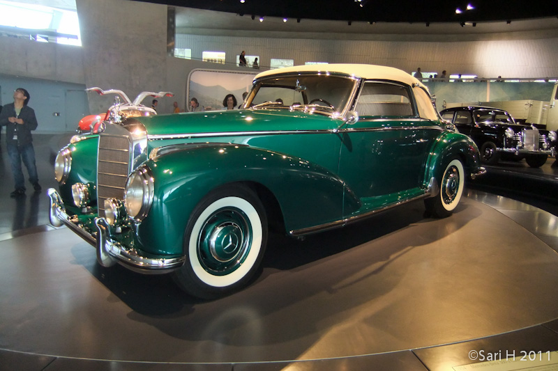 merc_museum-32.jpg - 1954 Mercedes-Benz 300 S Cabriolet A. 150 hp, top speed 175 km/h.