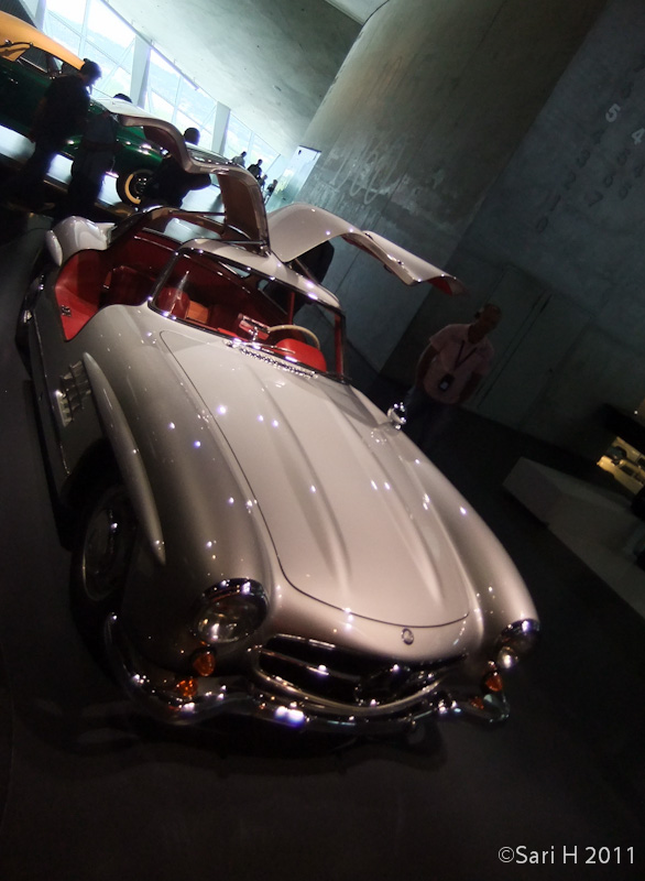 merc_museum-34.jpg - 1955 Mercedes-Benz 300 SL Coupé.