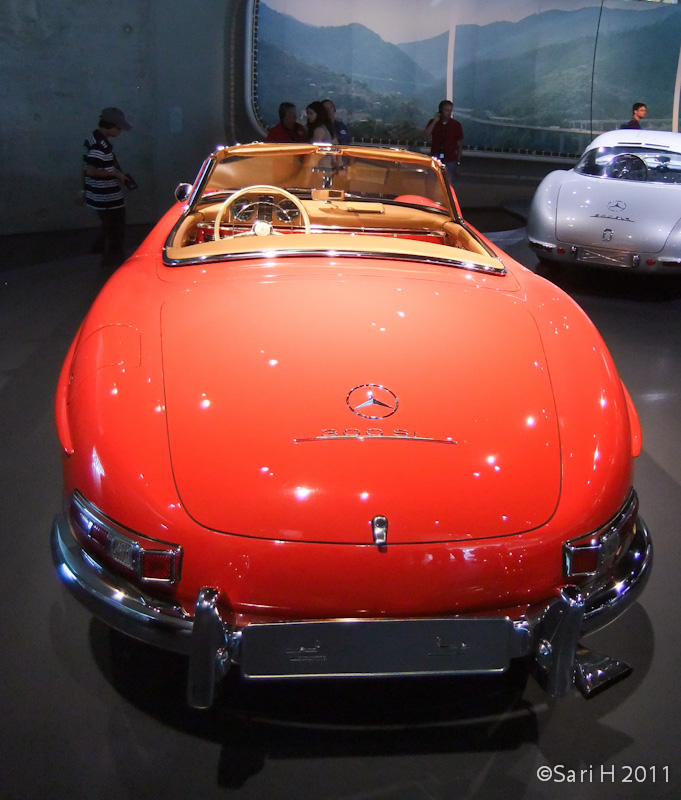 merc_museum-36.jpg - 1957 Mercedes-Benz 300 SL Roadster